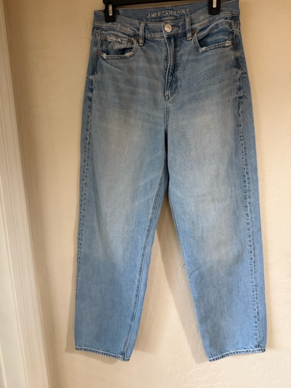 American Eagle Outfitters Light Blue Baggy Jeans